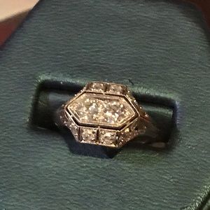 Platinum Art Deco circa 1940 diamond ring